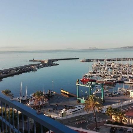 Vista Al Faro Apartment Estepona Exterior foto