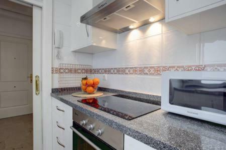 Vista Al Faro Apartment Estepona Exterior foto